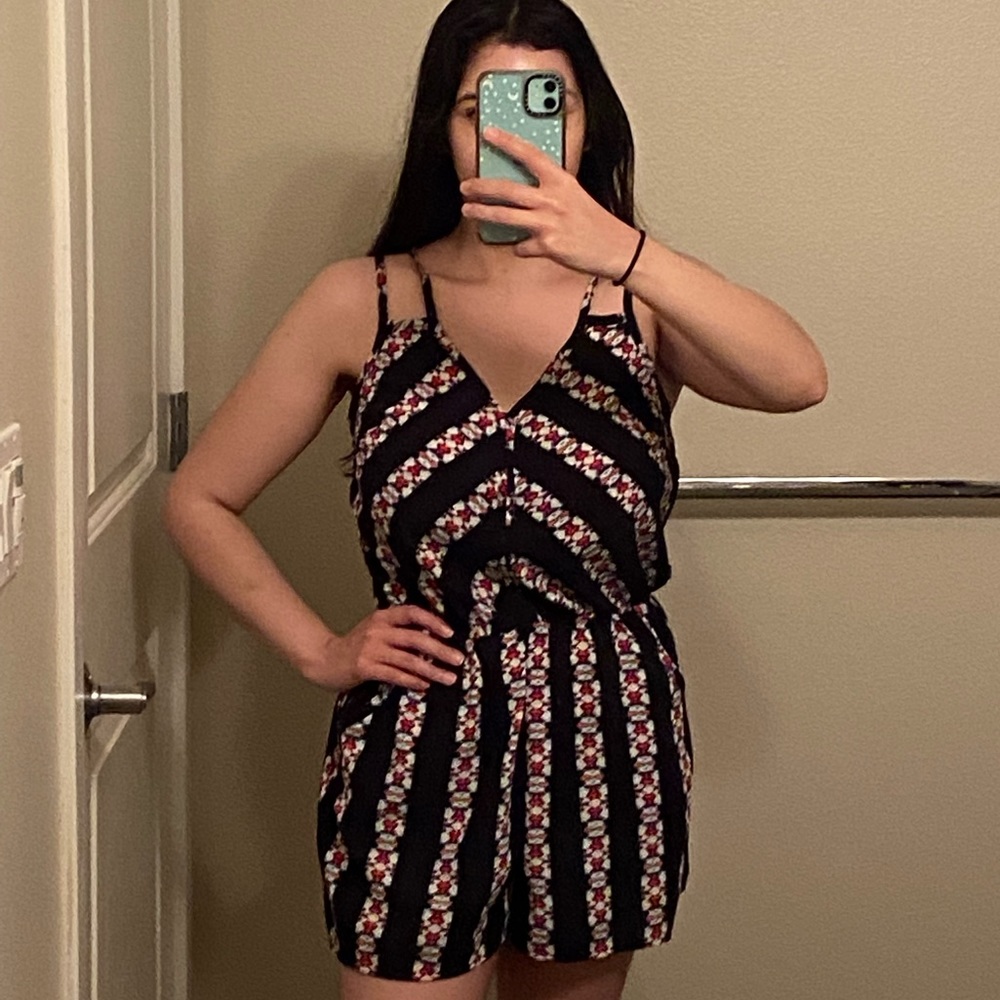 EUC Xhilaration Black and Pink Romper